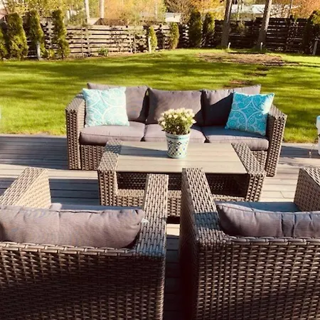 Kaunis Ja Tilava Koti 300m2 Sauna Ja Iso Piha * Kauniainen